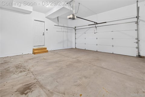 Tiny photo for 215 La Plaza Court, Royal Oak City, MI 48073 (MLS # 20261064039)
