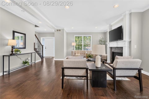 Tiny photo for 215 La Plaza Court, Royal Oak City, MI 48073 (MLS # 20261064039)