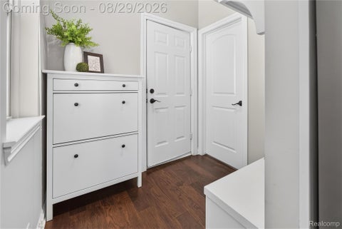 Tiny photo for 215 La Plaza Court, Royal Oak City, MI 48073 (MLS # 20261064039)