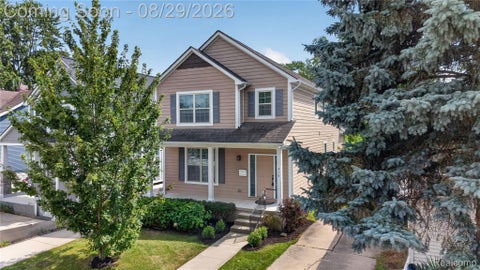 Photo of 215 La Plaza Court, Royal Oak City, MI 48073 (MLS # 20261064039)