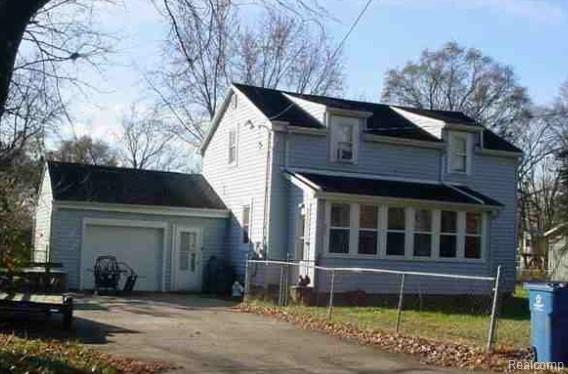 657 MARIE AVE, BATTLE CREEK, MI 49037 - Image eb31e0fd13727f2e6eedeaf9c3d3d496/2361850360