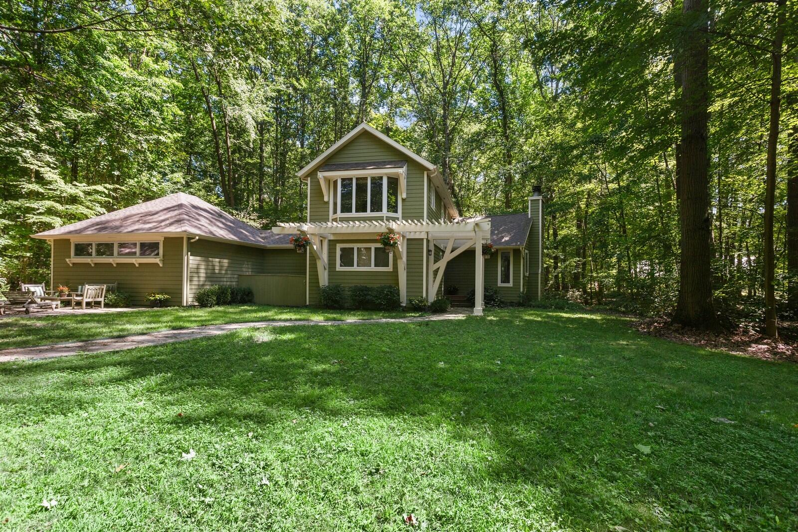13855 Cherry Beach Road