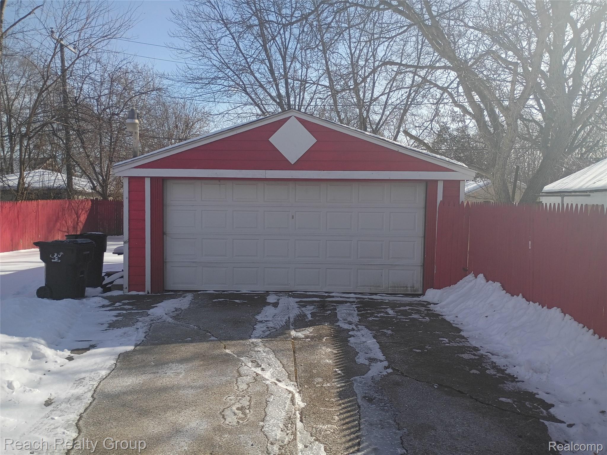 11366 Rossiter Street