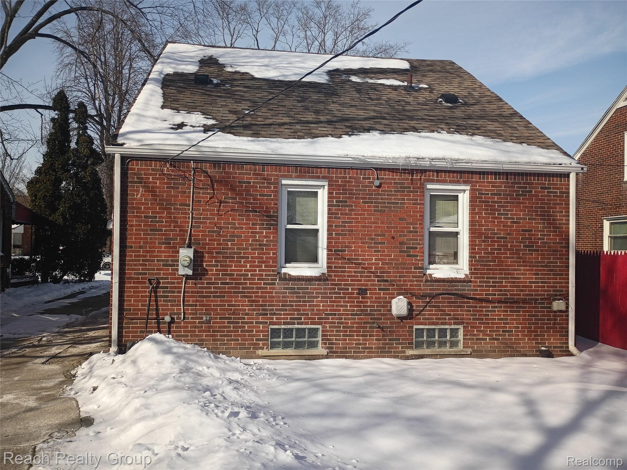 11366 Rossiter Street