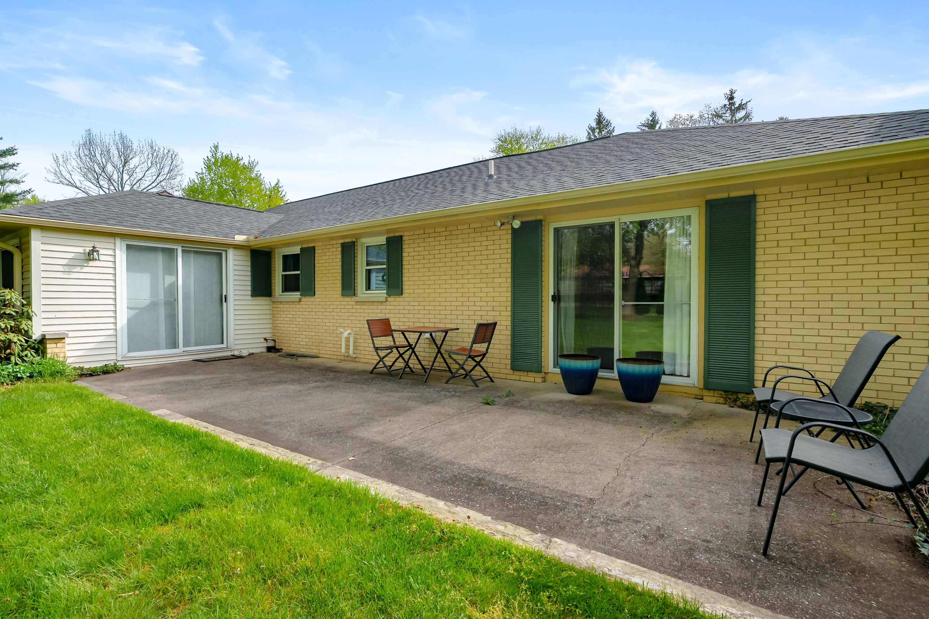 7702 Hunters Ridge Drive