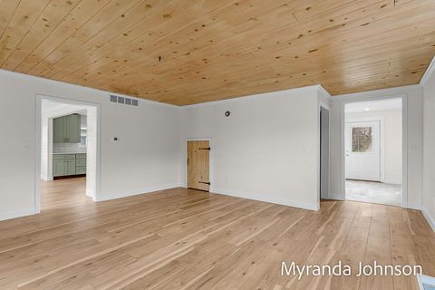 Tiny photo for 14661 Mercury Drive, Grand Haven Charter Township, MI 49417 (MLS # 71026013457)