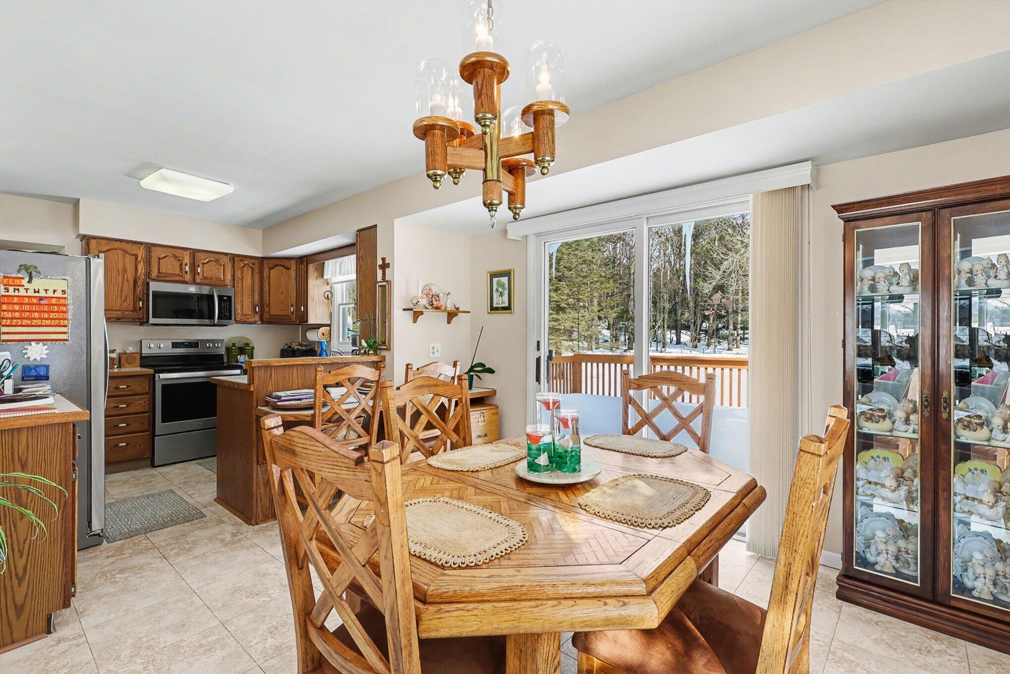 6142 Lake Harbor Road