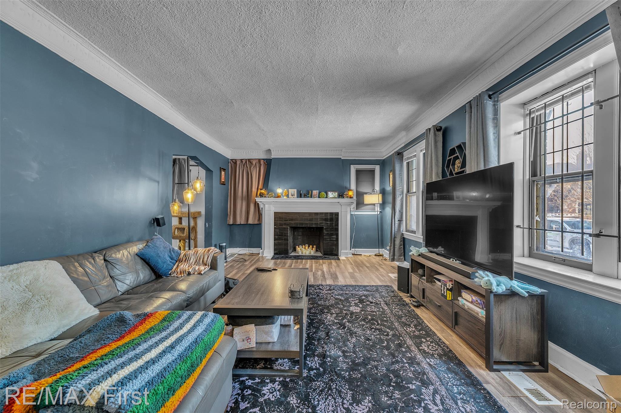 3765 Cortland Street