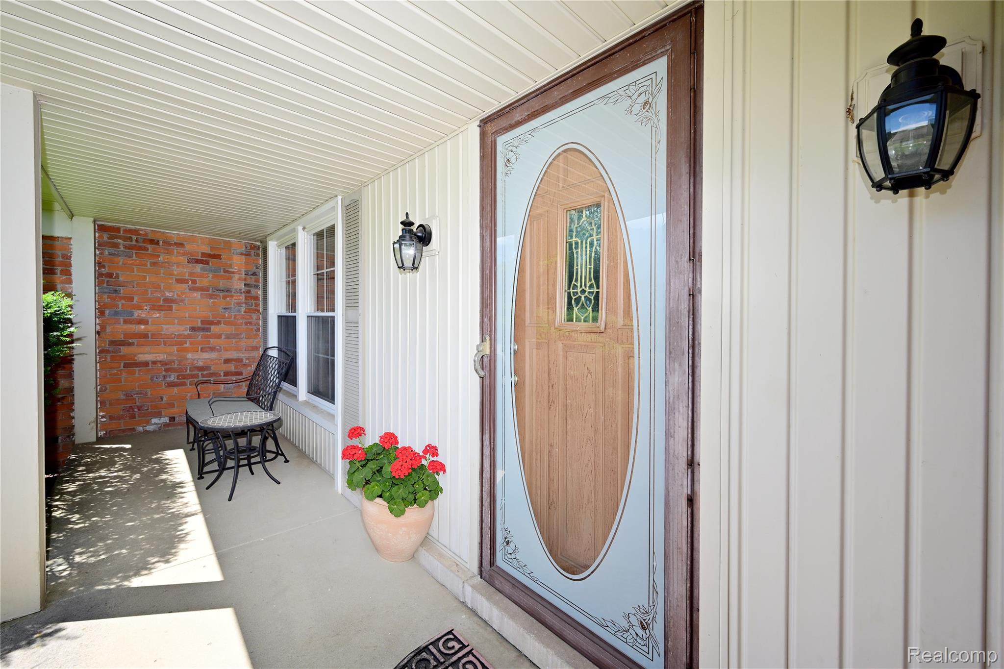 5888 Pentland Road