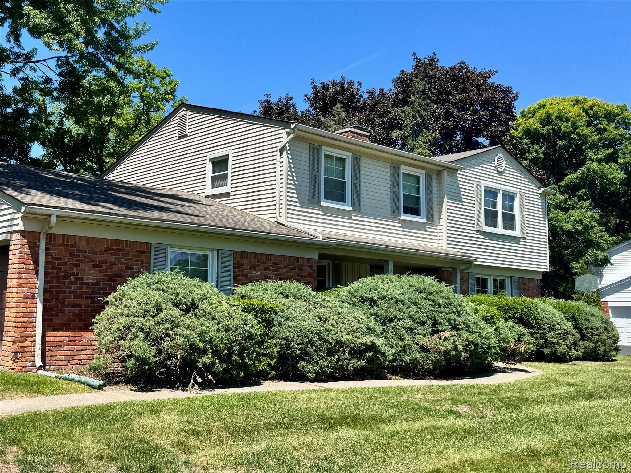 5888 Pentland Road