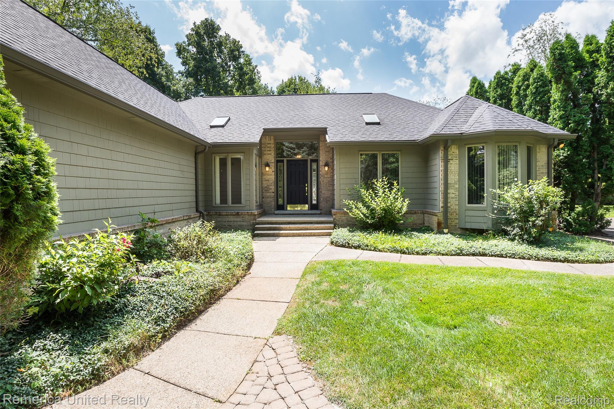 37188 Chickadee Lane