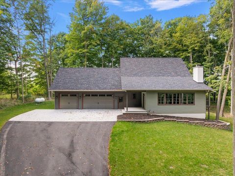 8806 Lakewood Trail Berrien Township MI 49102