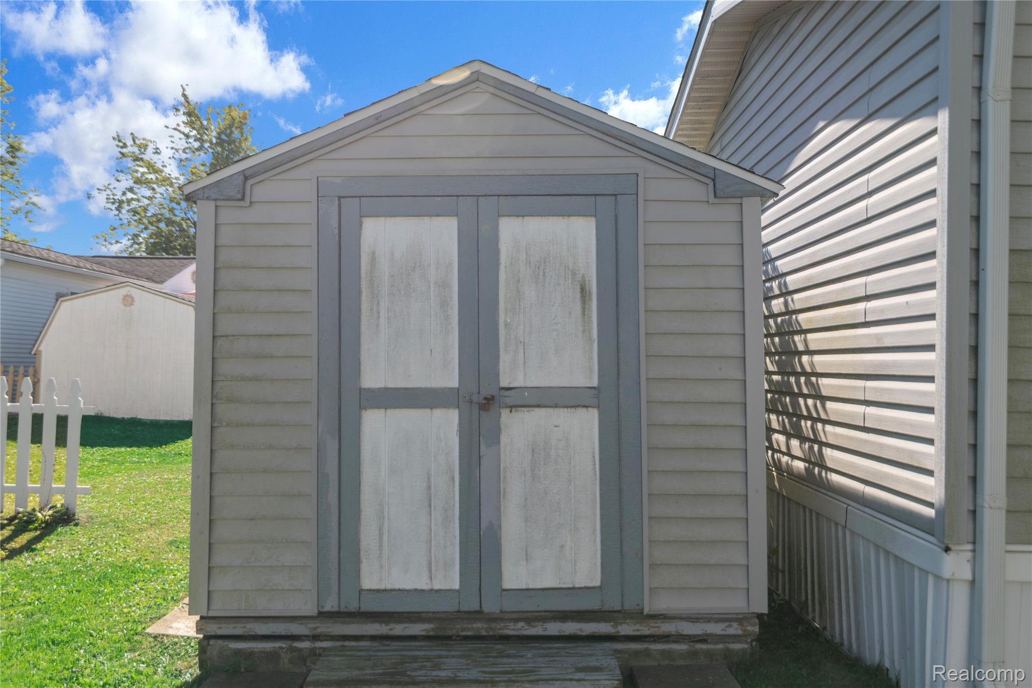 New Boston, Michigan 48164, United States, 3 Bedrooms Bedrooms, ,2 BathroomsBathrooms,Residential,Active,248911