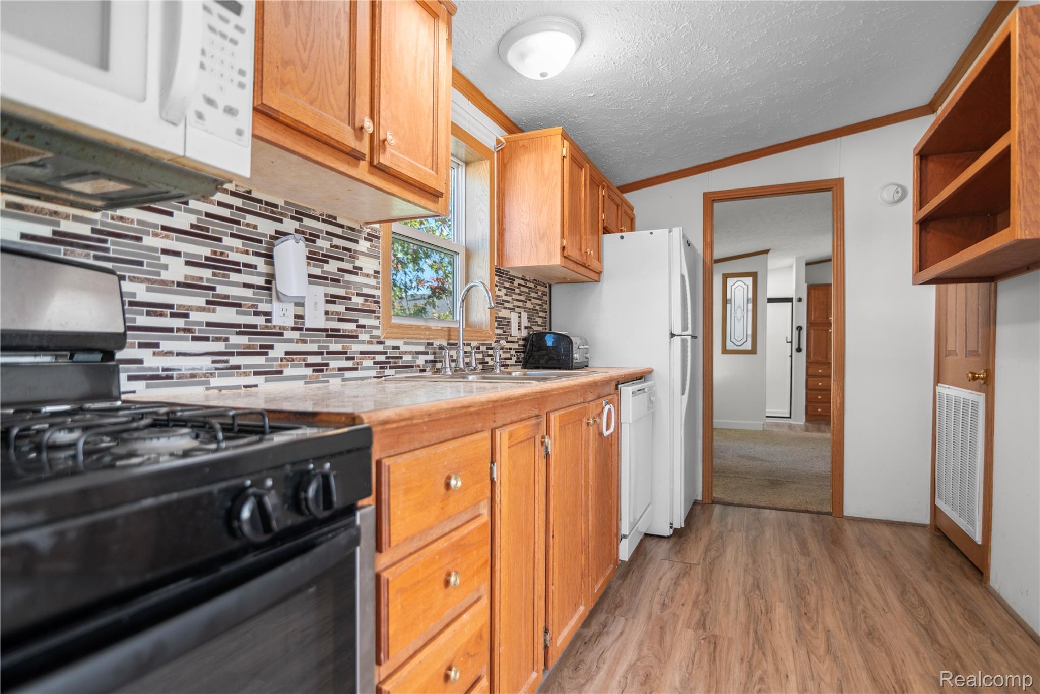 New Boston, Michigan 48164, United States, 3 Bedrooms Bedrooms, ,2 BathroomsBathrooms,Residential,Active,248911