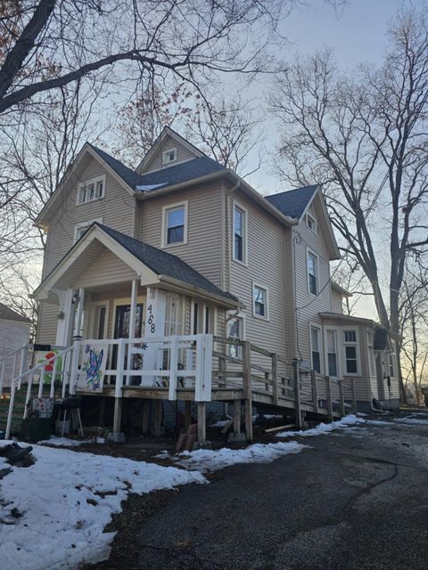 468 Colfax Avenue Benton Harbor City MI 49022