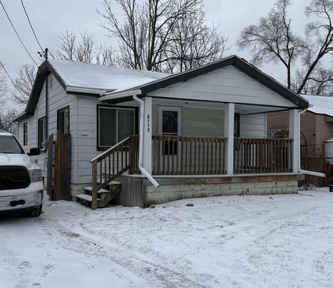 2117 E Schumacher Avenue Burton City MI 48529