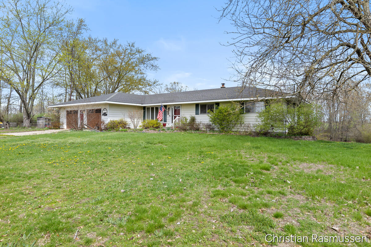 7208 W Dickerson Lake Road