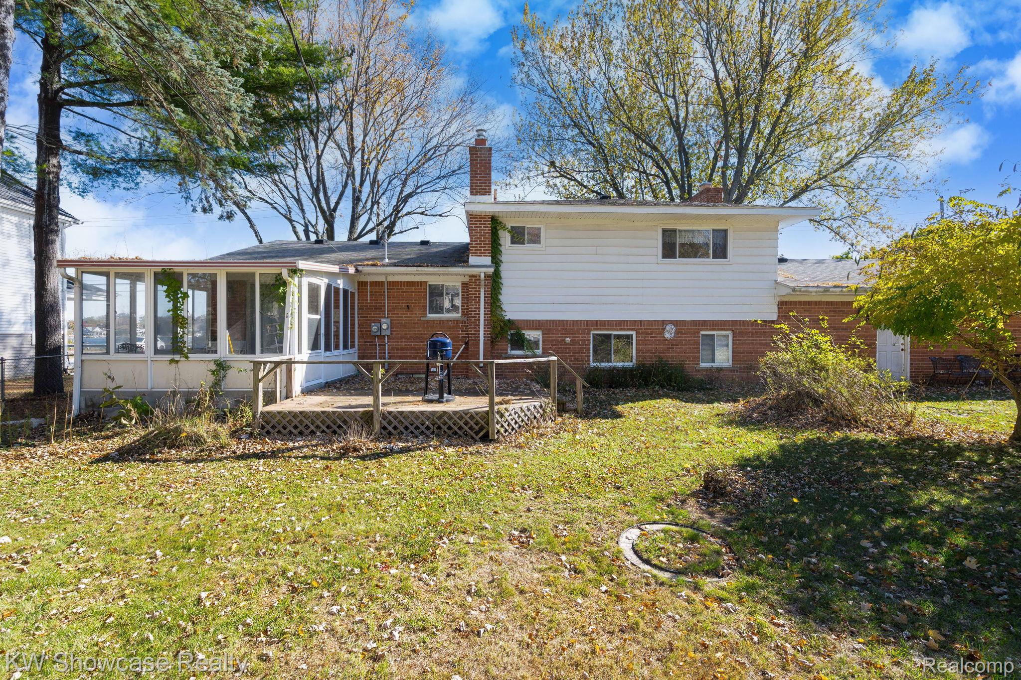 5274 Cooley Lake Road