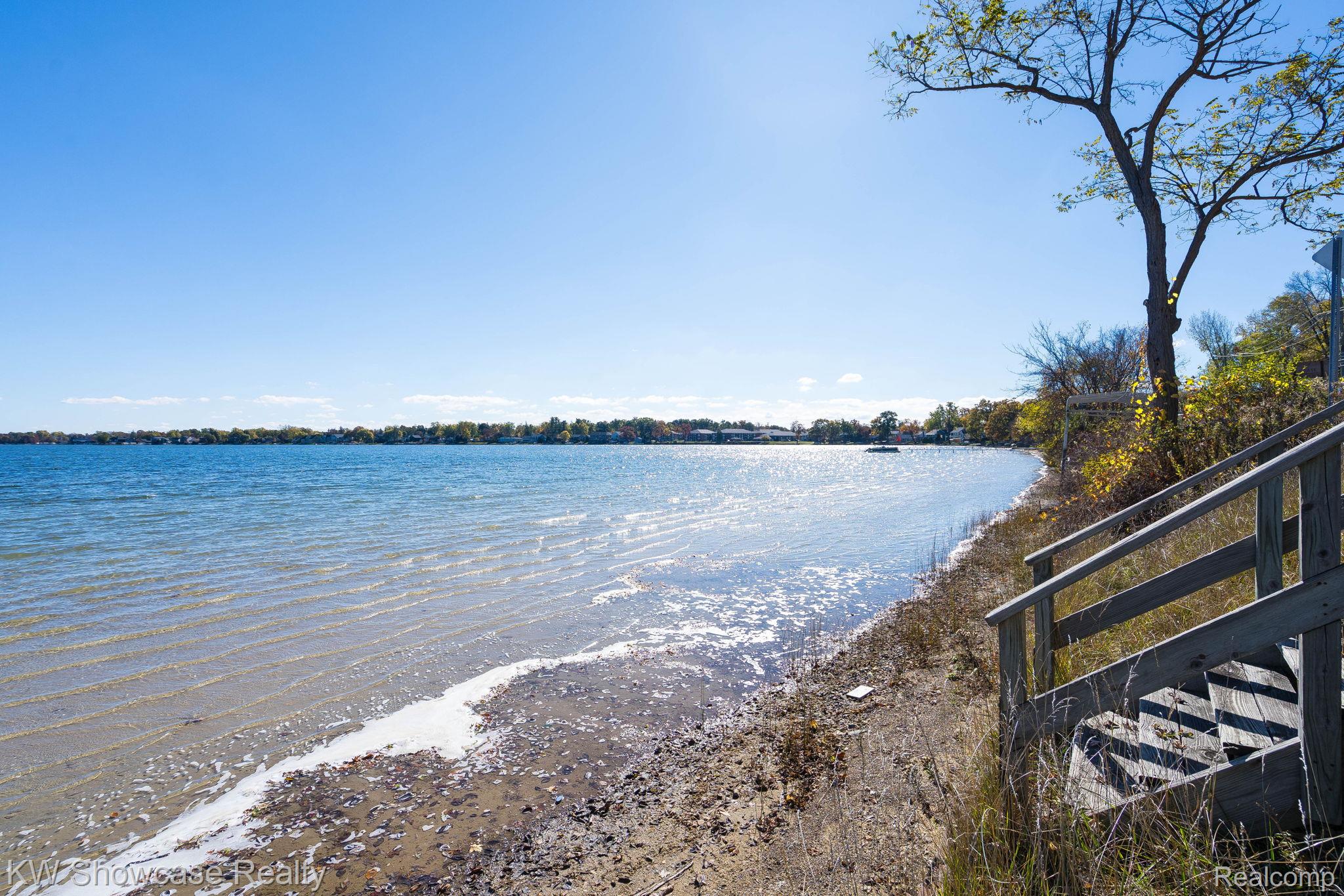 5274 Cooley Lake Road