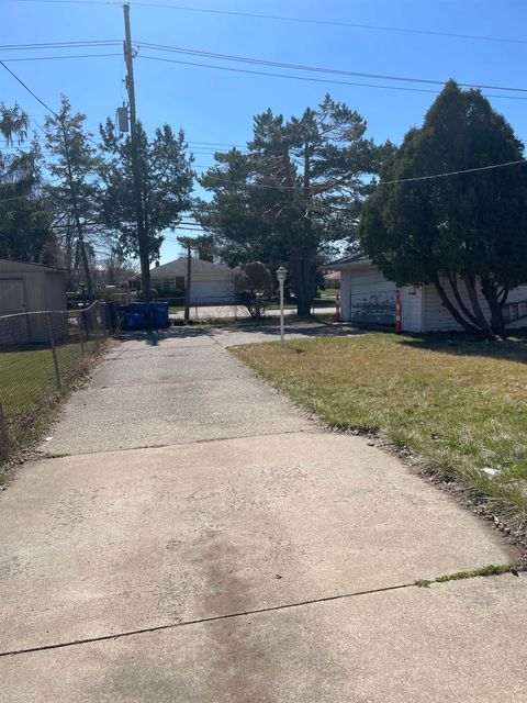 Tiny photo for 8546 Darlene Street, Warren City, MI 48093 (MLS # 58050203248)