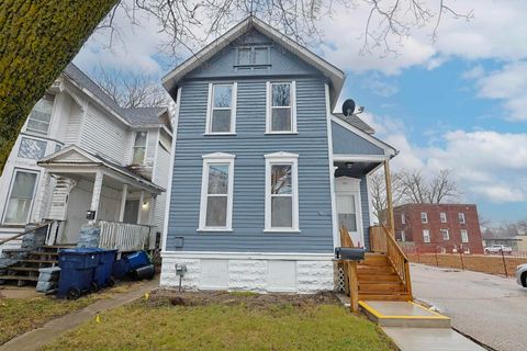 110 N Madison Avenue Bay City City MI 48708