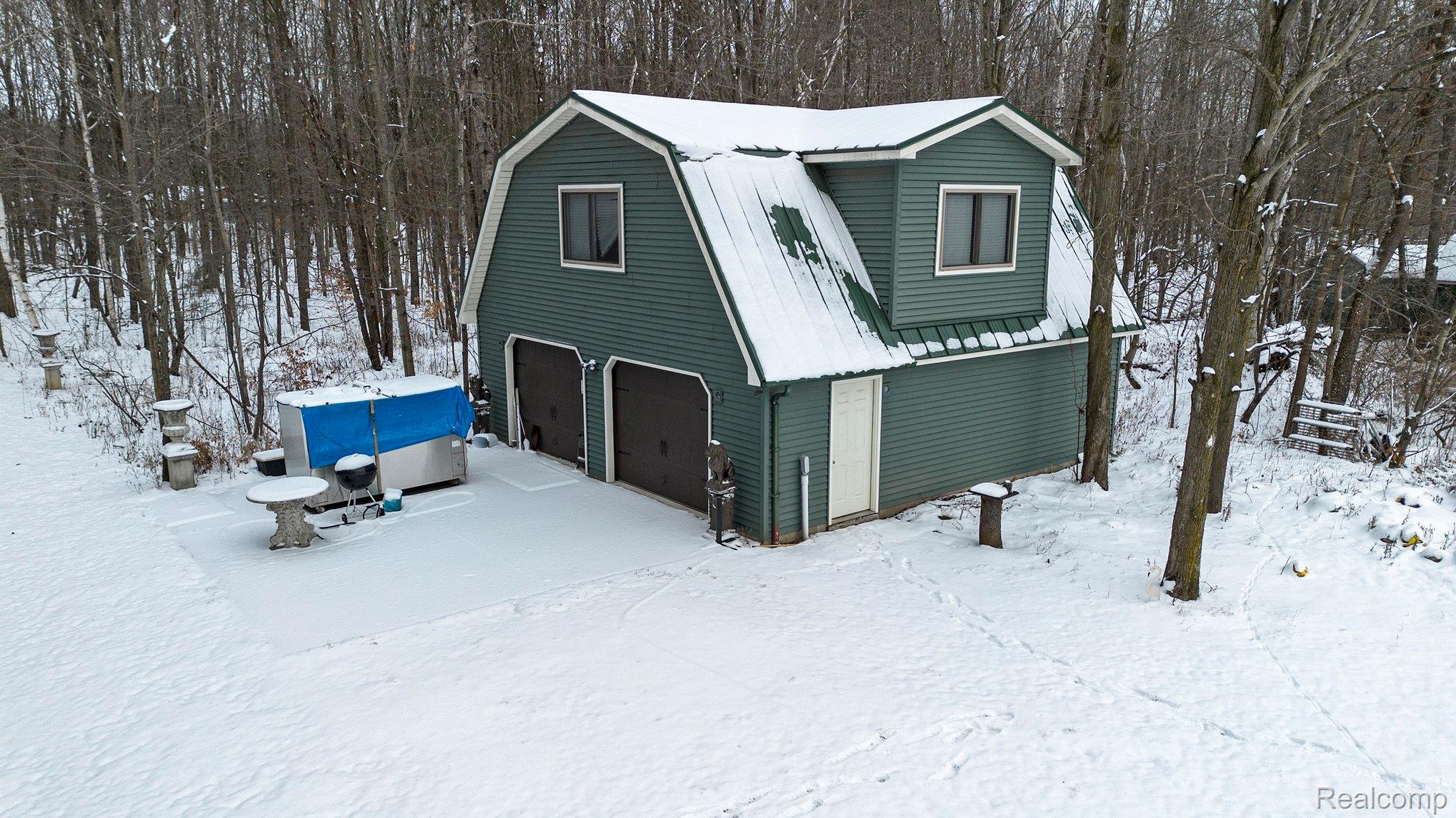 4661 S SHERIDAN Road