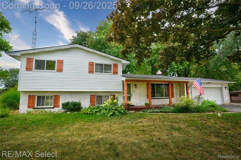 1423 Butcher Road Fenton Charter Township MI 48430