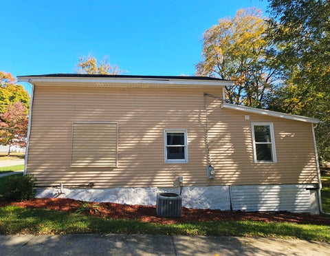 Tiny photo for 38 Mead Street, Hillsdale City, MI 49242 (MLS # 53026055775)