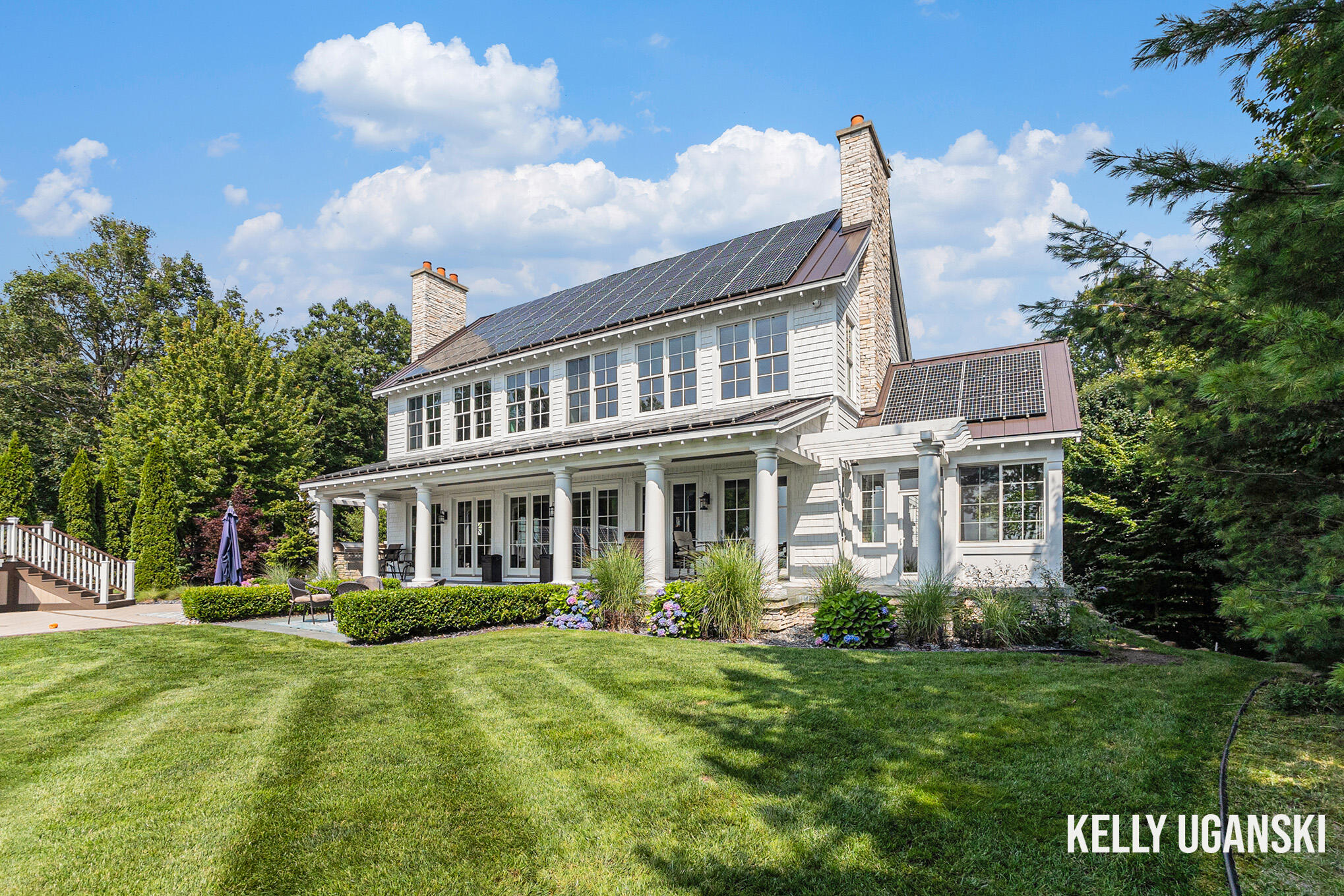 2275 North Scenic Drive