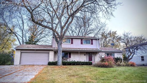 4817 Faircourt Drive West Bloomfield Charter Township MI 48322