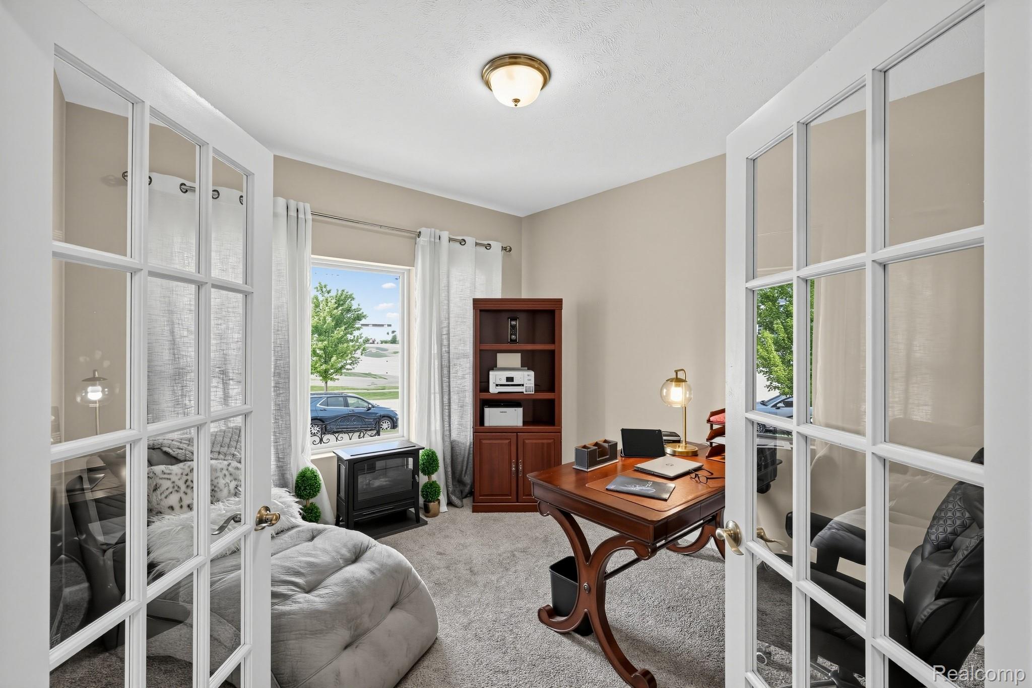 3672 Taunton Trail
