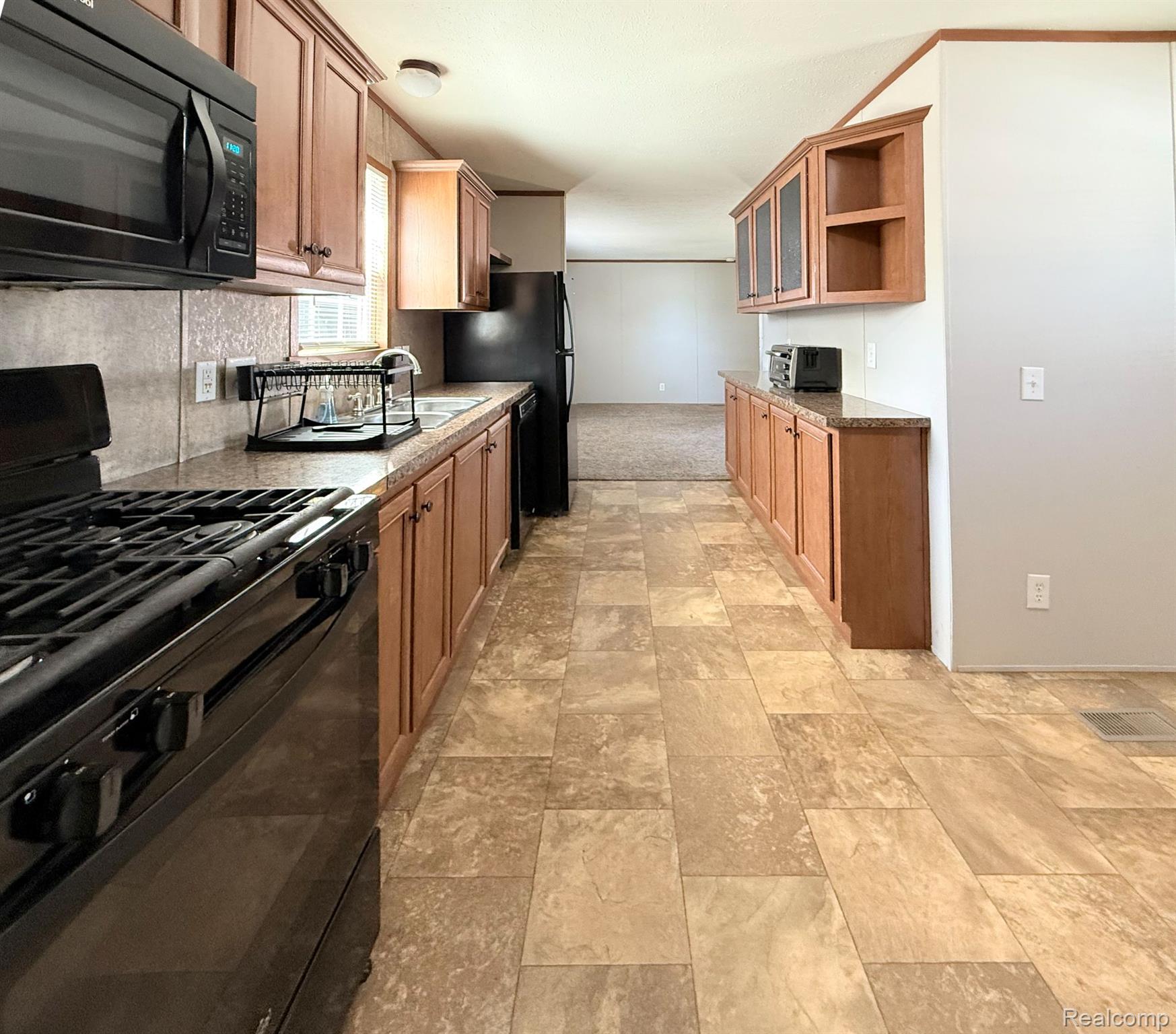 1801 Hawk Drive 35