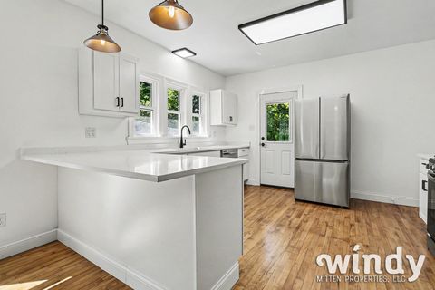 Tiny photo for 226 S Barker Street, New Buffalo City, MI 49117 (MLS # 65026025903)
