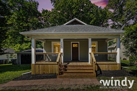 Tiny photo for 226 S Barker Street, New Buffalo City, MI 49117 (MLS # 65026025903)