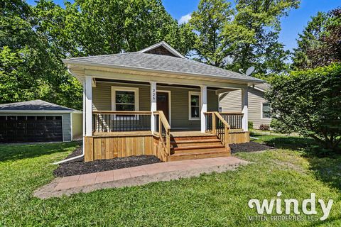 Photo of 226 S Barker Street, New Buffalo City, MI 49117 (MLS # 65026025903)