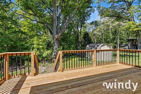 Tiny photo for 226 S Barker Street, New Buffalo City, MI 49117 (MLS # 65026025903)