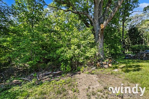 Tiny photo for 226 S Barker Street, New Buffalo City, MI 49117 (MLS # 65026025903)