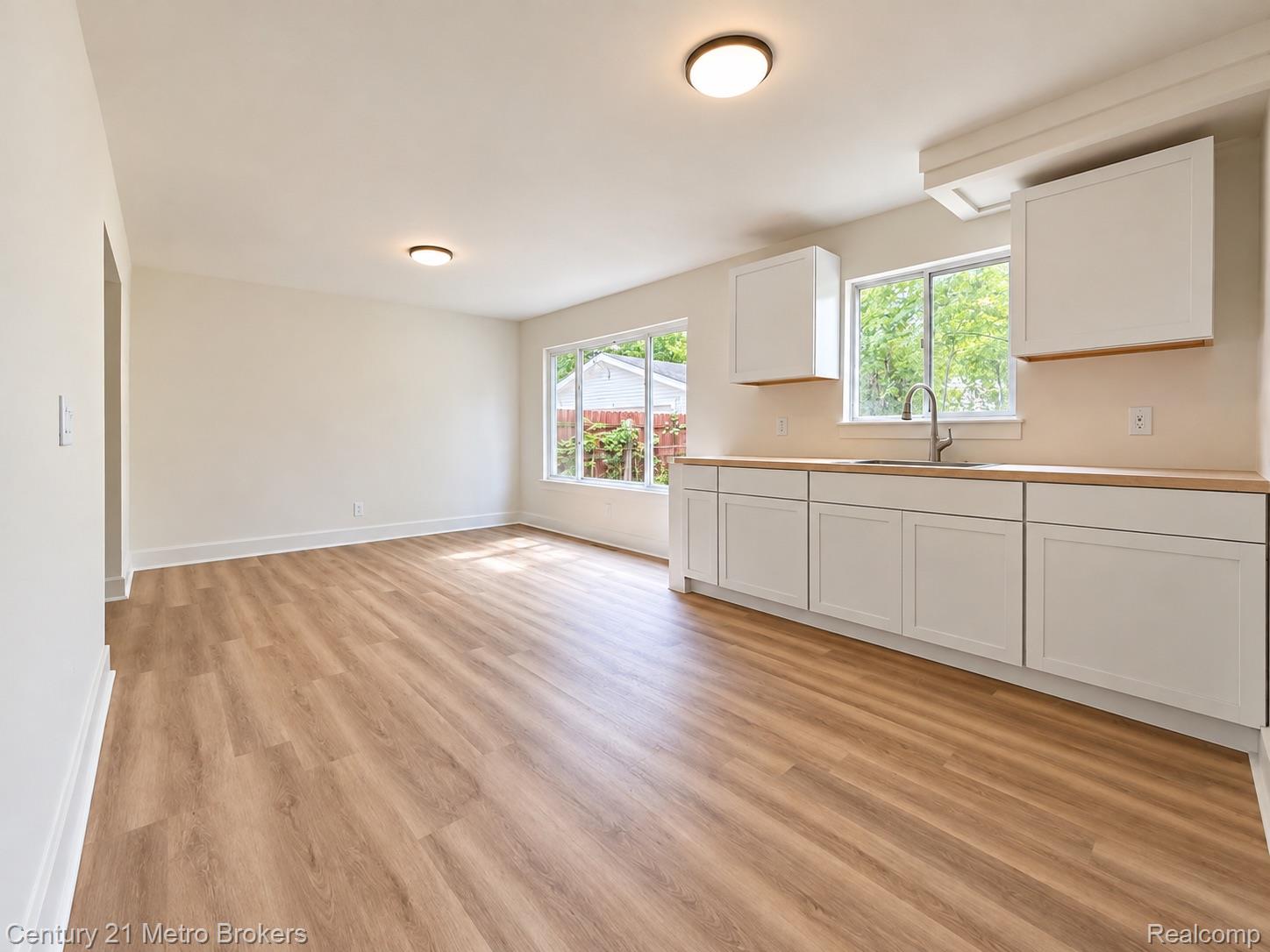 6418 Valorie Lane