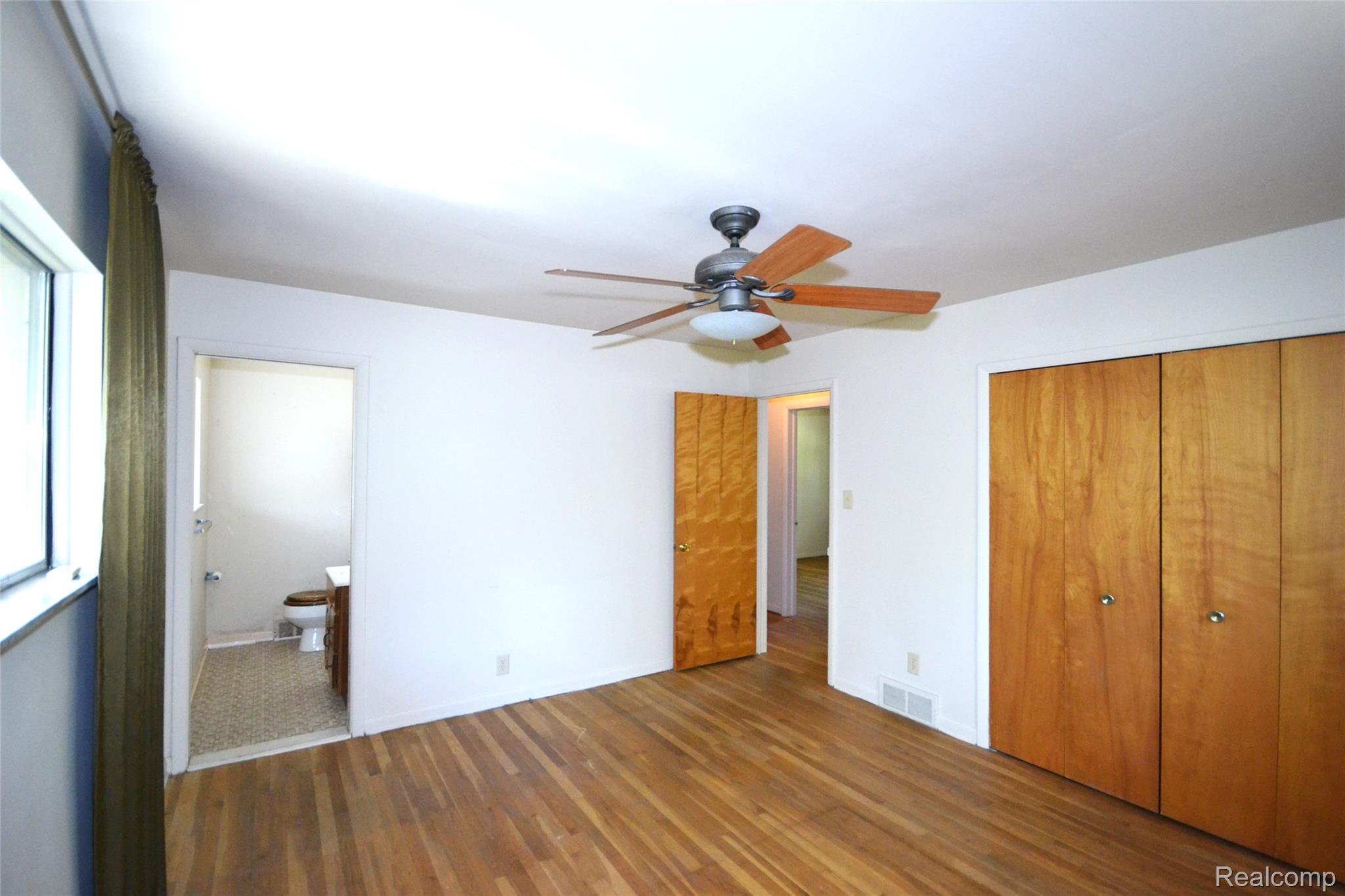 Bloomfield Hills City, Michigan 48302, United States, 3 Bedrooms Bedrooms, ,2 BathroomsBathrooms,Residential,Active,207379