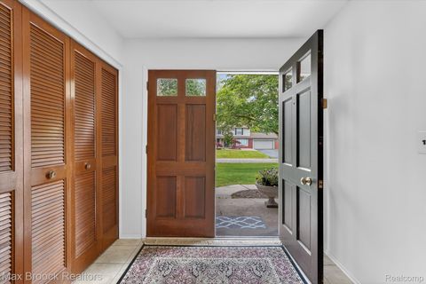 Tiny photo for 7456 Glengrove Drive, Bloomfield Charter Township, MI 48301 (MLS # 20261036838)