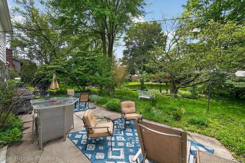 Tiny photo for 7456 Glengrove Drive, Bloomfield Charter Township, MI 48301 (MLS # 20261036838)