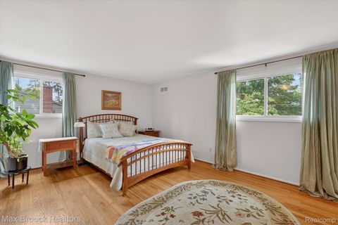 Tiny photo for 7456 Glengrove Drive, Bloomfield Charter Township, MI 48301 (MLS # 20261036838)