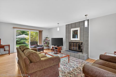 Tiny photo for 7456 Glengrove Drive, Bloomfield Charter Township, MI 48301 (MLS # 20261036838)