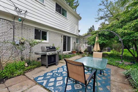 Tiny photo for 7456 Glengrove Drive, Bloomfield Charter Township, MI 48301 (MLS # 20261036838)