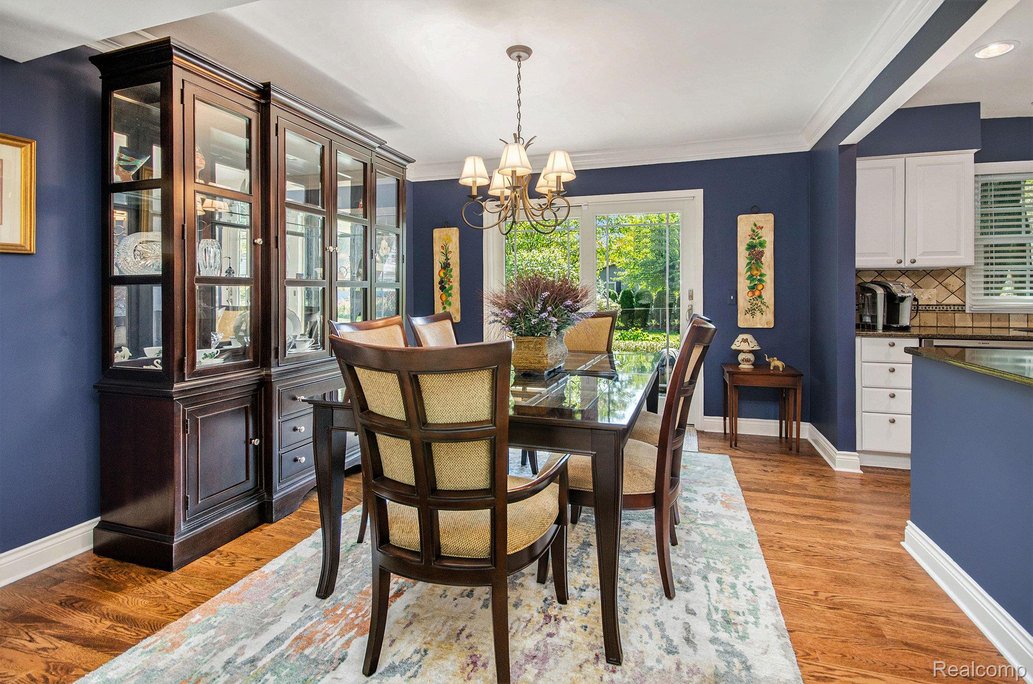 Troy City, Michigan 48085, United States, 3 Bedrooms Bedrooms, ,3 BathroomsBathrooms,Residential,Pending,209186