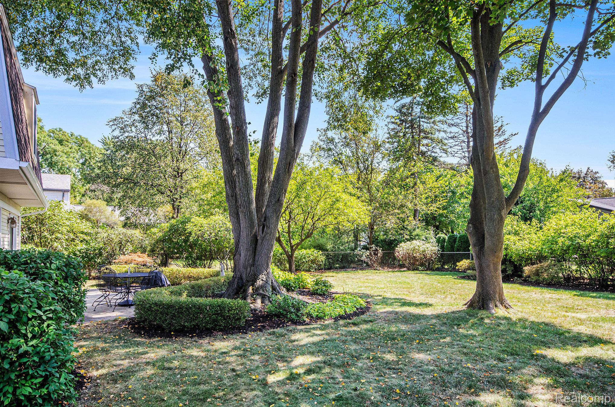 Troy City, Michigan 48085, United States, 3 Bedrooms Bedrooms, ,3 BathroomsBathrooms,Residential,Pending,209186