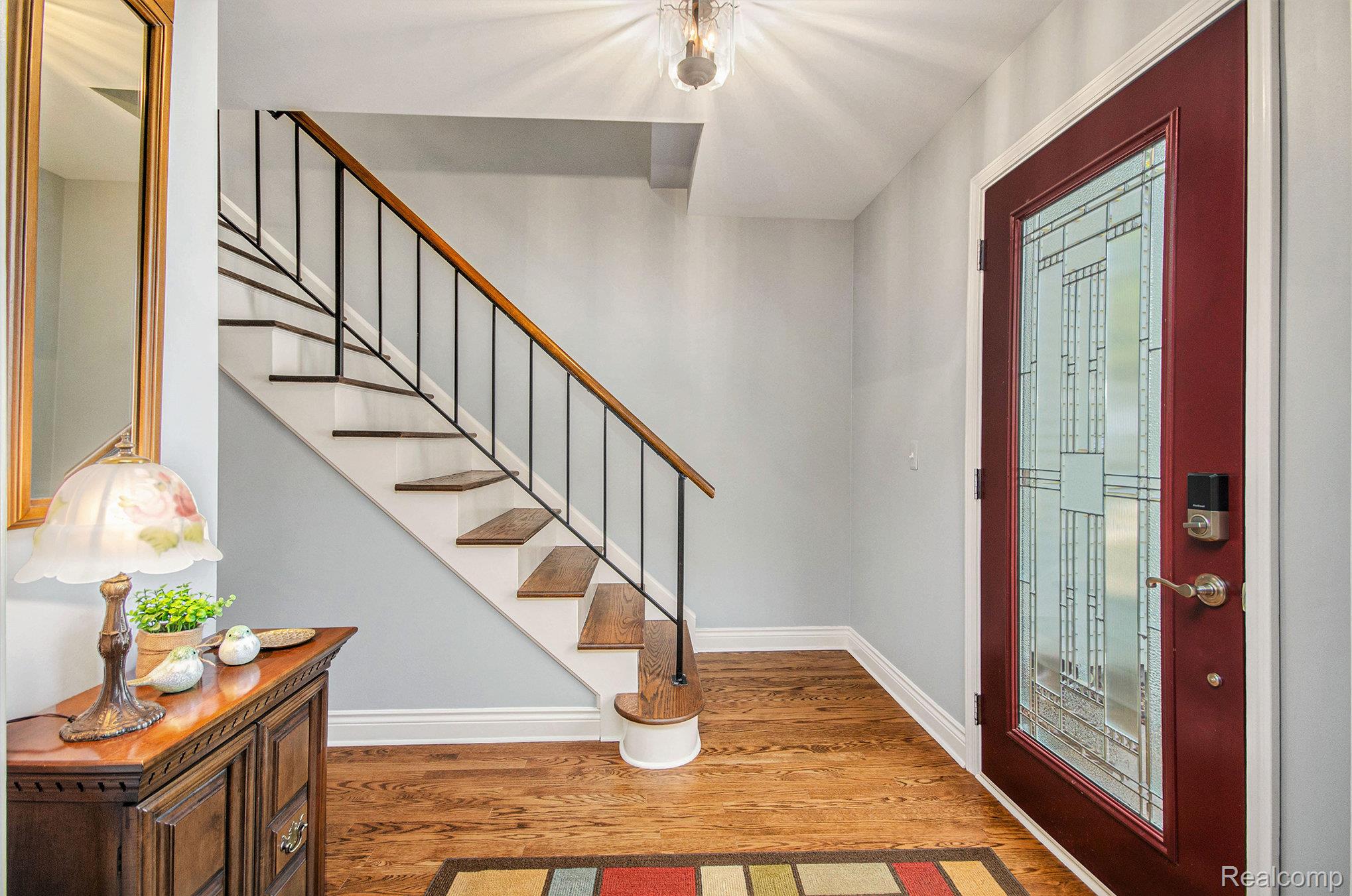 Troy City, Michigan 48085, United States, 3 Bedrooms Bedrooms, ,3 BathroomsBathrooms,Residential,Pending,209186