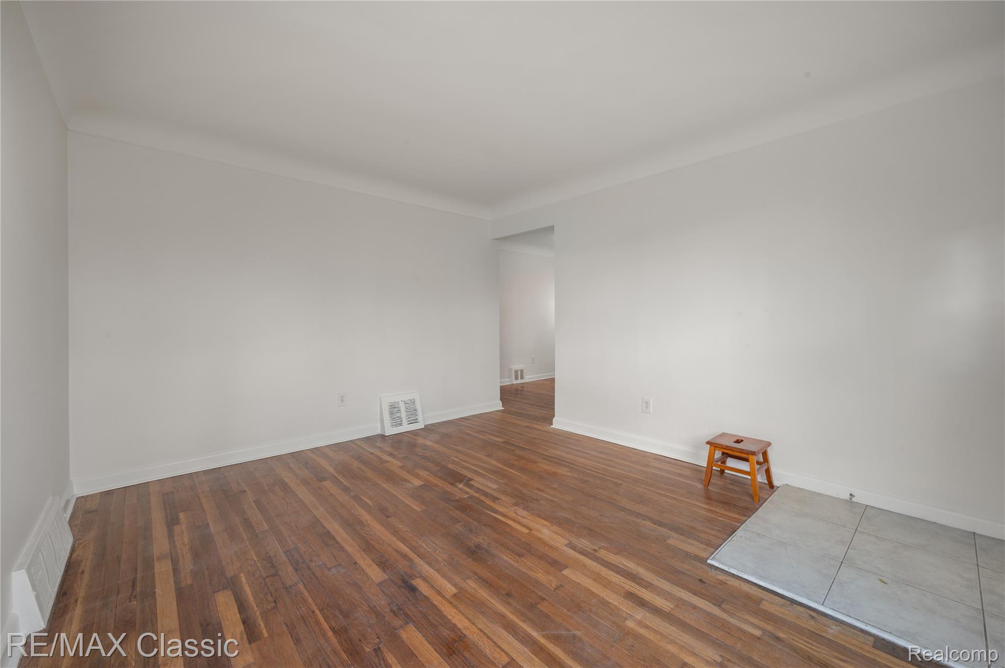 20747 Caledonia Avenue