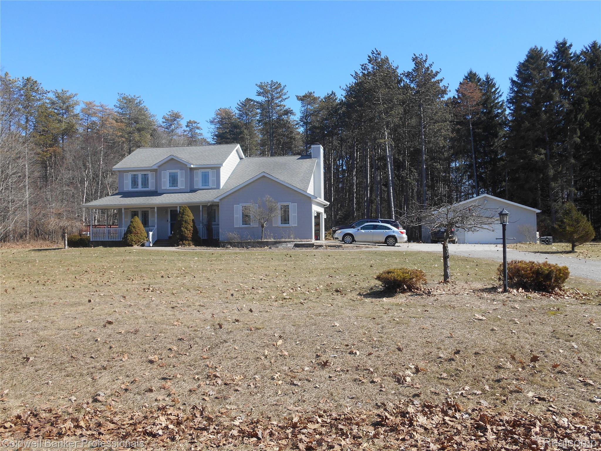 2704 Genny Ridge Drive