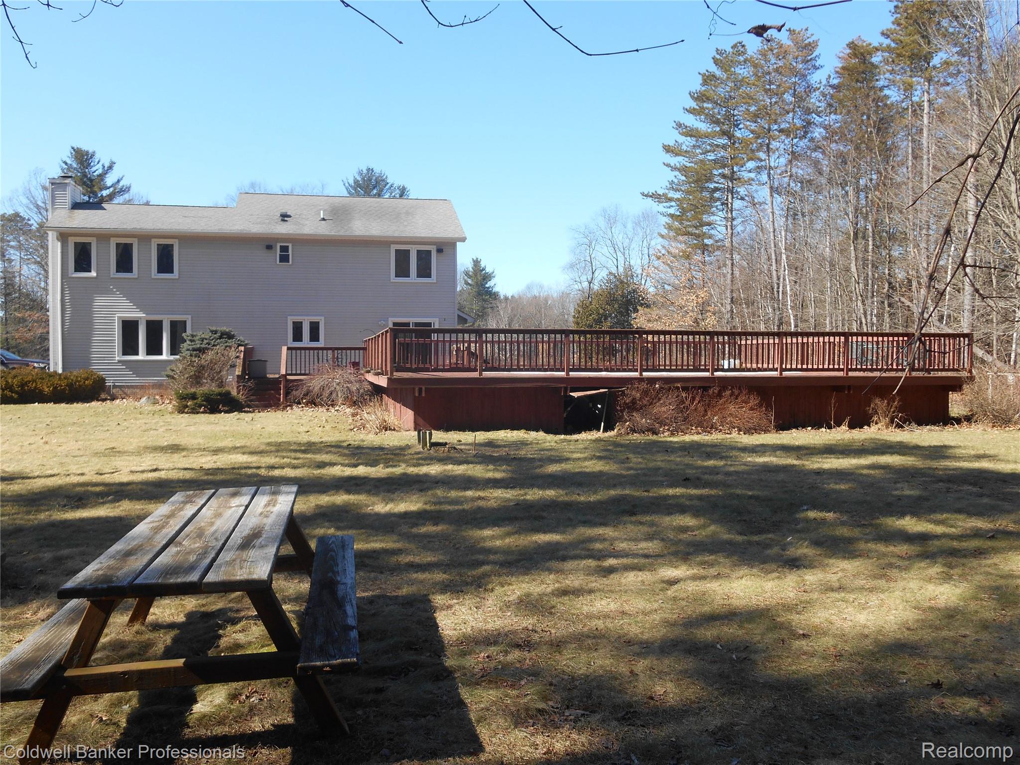 2704 Genny Ridge Drive